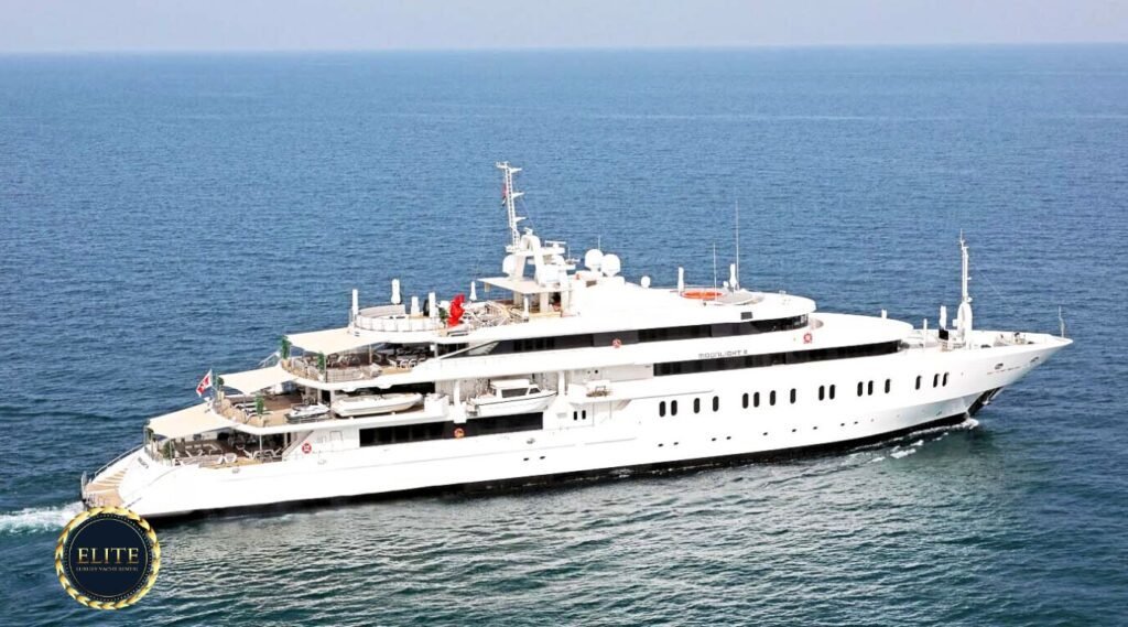 Luxury Yacht Rentals in Dubai: What to Expect and How to Prepare 1 Luxury Yacht Rentals in Dubai: What to Expect and How to Prepare