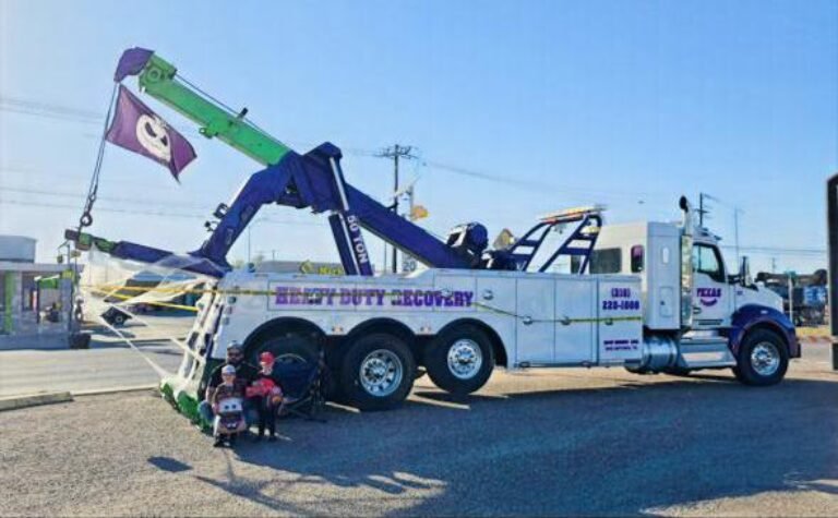 Heavy-Duty Towing in San Antonio: What to Do When a Commercial Truck Breaks Down