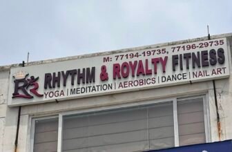 How Rhythm & Royalty Fitness Makes Dance Classes in Zirakpur Fun for Every Age Group