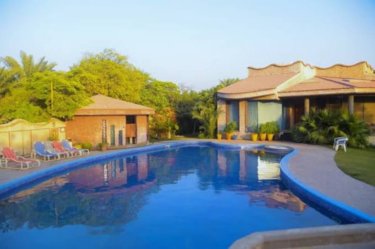 Rani Empire Farm House: A Luxury Farmhouse for Family Gatherings and Events in Karachi